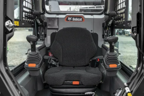 bobcat-forklift-seat