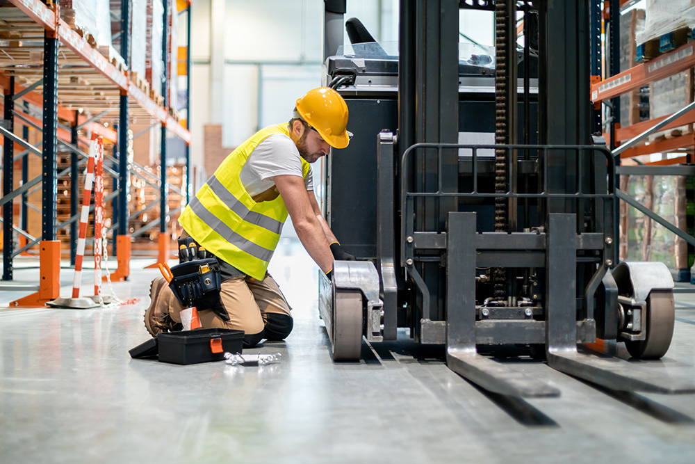 Forklift Service Technician