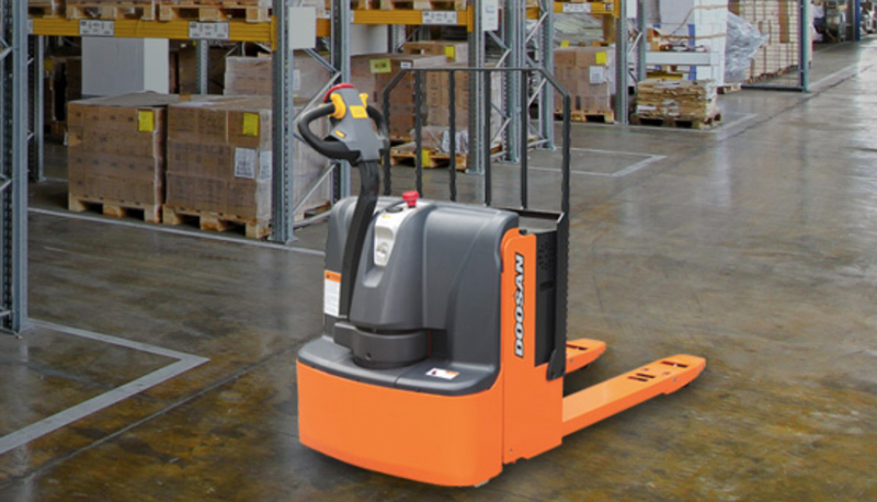 Doosan Walkie Pallet Jack BW23S-7 5,000lb